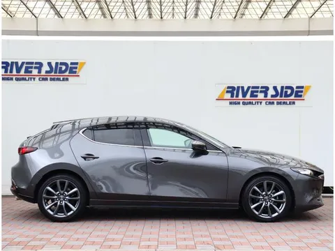 Mazda MAZDA3 Fastback