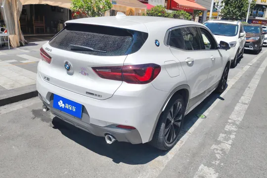 BMW X2