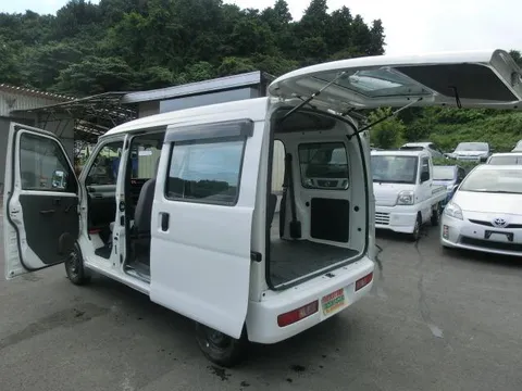 Subaru Sambar Van