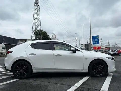 Mazda MAZDA3 Fastback