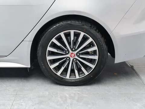 Jaguar XEL