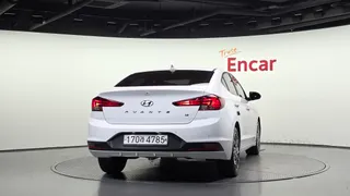 Hyundai Elantra (Avante)