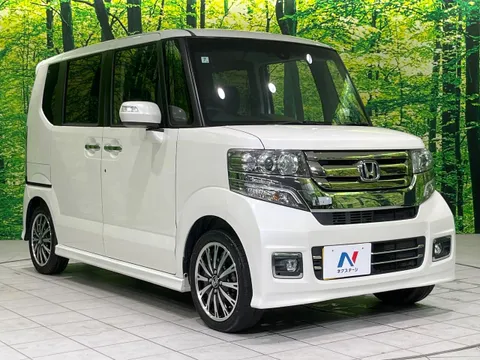 Honda N-BOX Custom