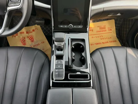 Roewe RX5