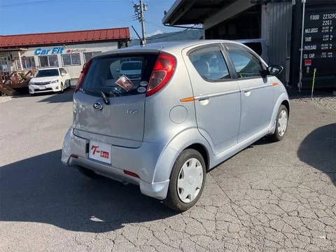 Subaru R2