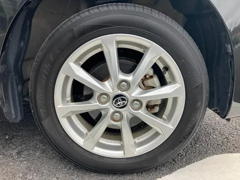 Toyota Pixis Mega