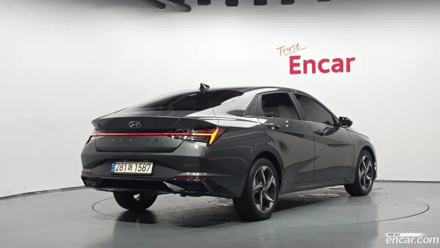 Hyundai Elantra (Avante)
