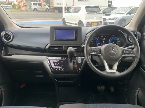 Mitsubishi eK X