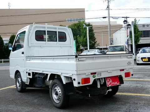 Mazda Scrum Truck