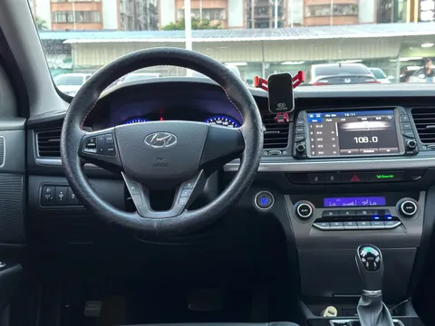 Hyundai Mistra