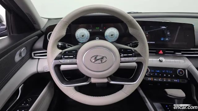 Hyundai Elantra (Avante)