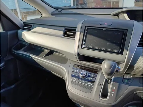 Honda Freed Plus