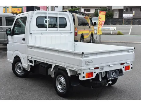Nissan Clipper Truck