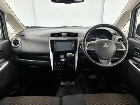 Mitsubishi eK Custom