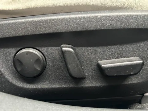 Mazda MAZDA3 Sedan