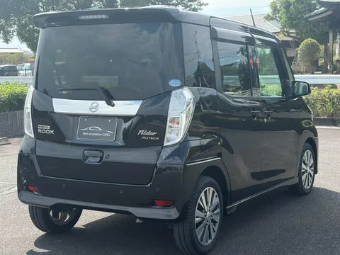 Nissan Dayz Roox