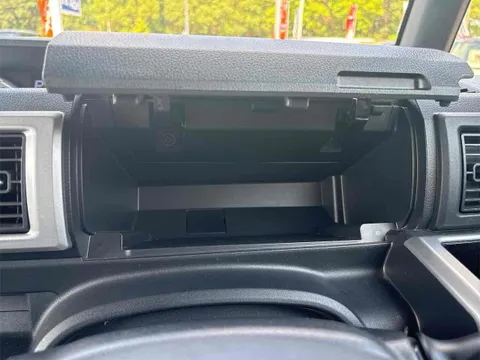 Toyota Pixis Mega