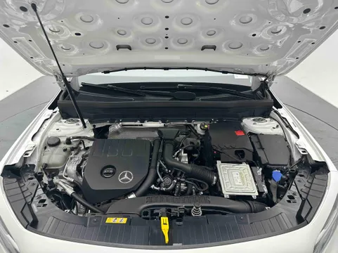 Mercedes-Benz Mercedes-Benz GLB