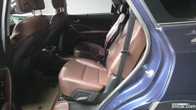 Hyundai Grand Santa Fe (Maxcruz)