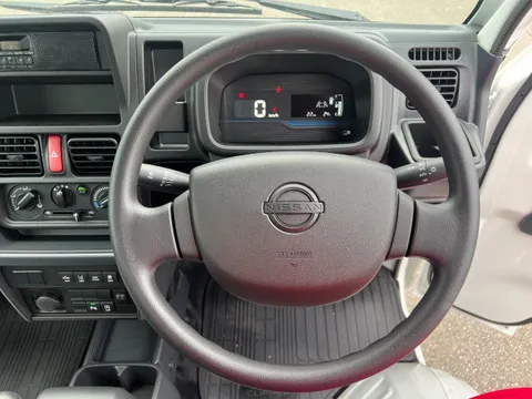 Nissan Clipper Truck