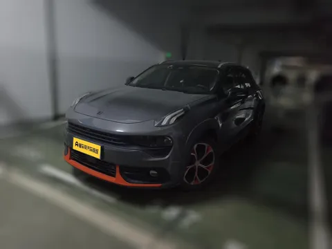 Lynk & Co 02
