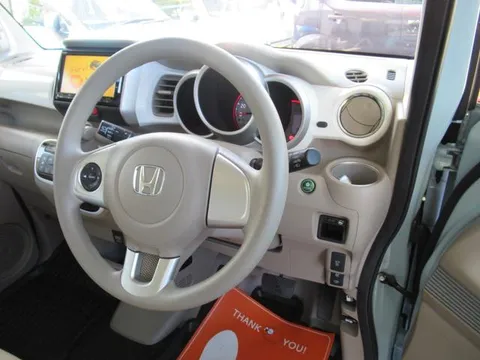 Honda N-BOX Slash