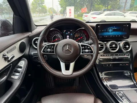Mercedes-Benz Mercedes-Benz GLC