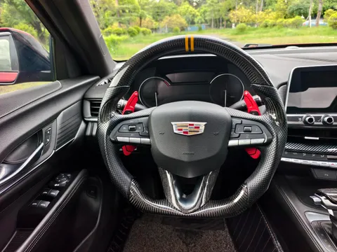 Cadillac CT4