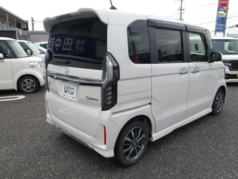 Honda N-BOX Custom