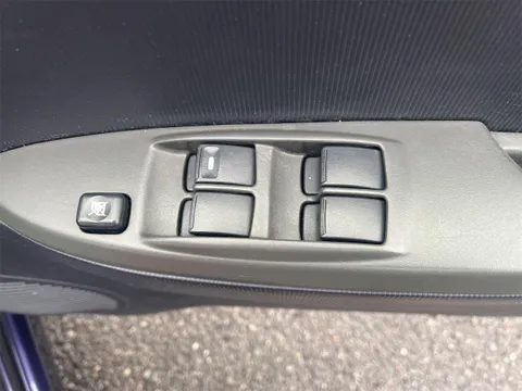 Mitsubishi I