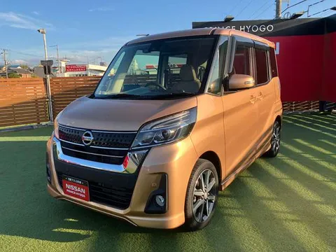 Nissan Dayz Roox