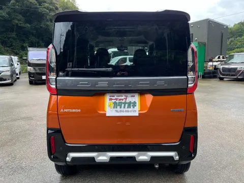 Mitsubishi Delica Mini