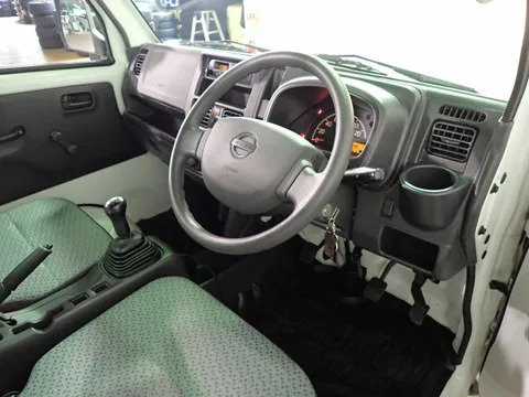 Nissan Clipper Truck