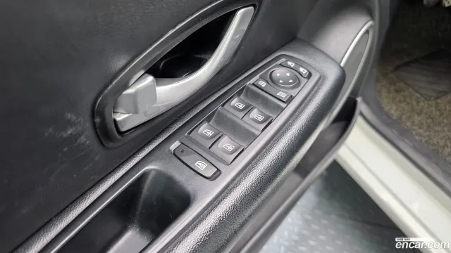 Renault SM3