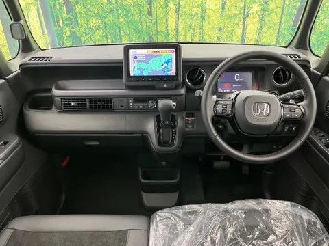 Honda N-BOX Custom
