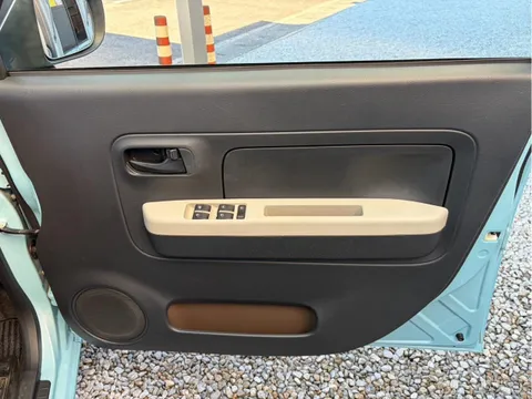 Daihatsu Mira Tocot