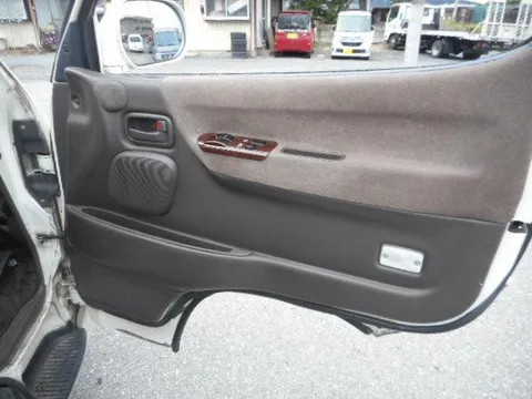 Toyota HiAce Wagon