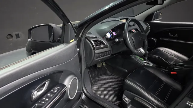 Renault SM3
