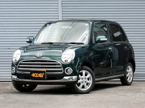 Daihatsu Mira Gino