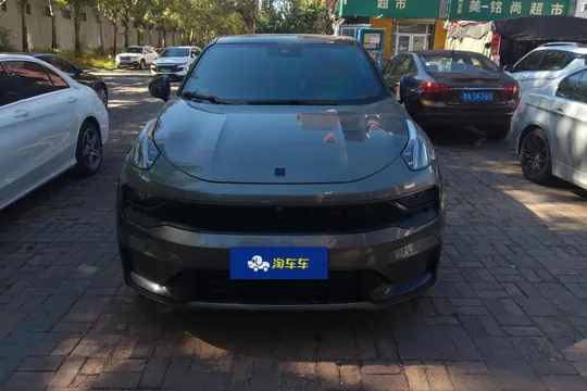 Lynk & Co 05