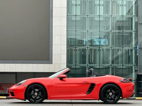 Porsche 718