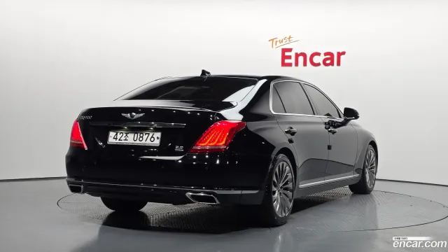 Genesis G90 (EQ900)