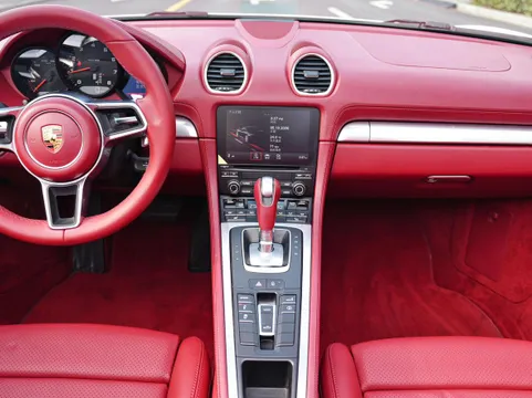 Porsche 718