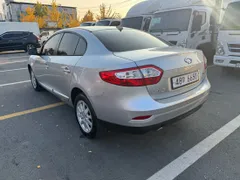 Renault SM3