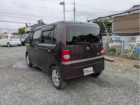 Daihatsu Move Conte