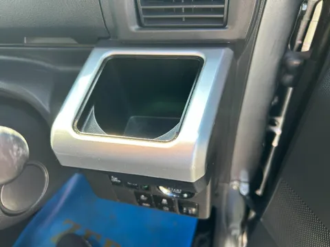 Toyota Pixis Mega