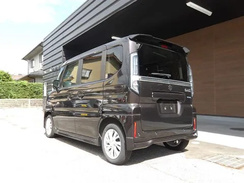 Suzuki Spacia Custom