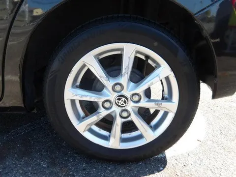 Toyota Pixis Mega