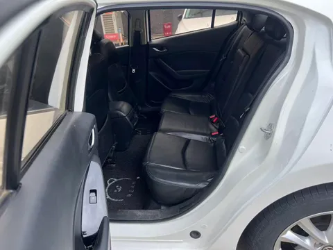 Mazda Mazda 3