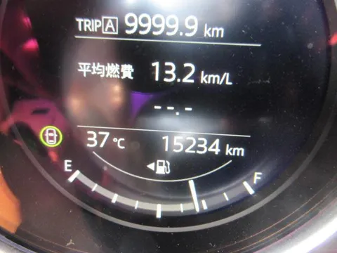 Mazda MX-5 (Roadster)